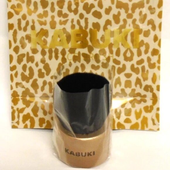 BELLE BEAUTY Kabuki Face Brush New in Package - Picture 1 of 1